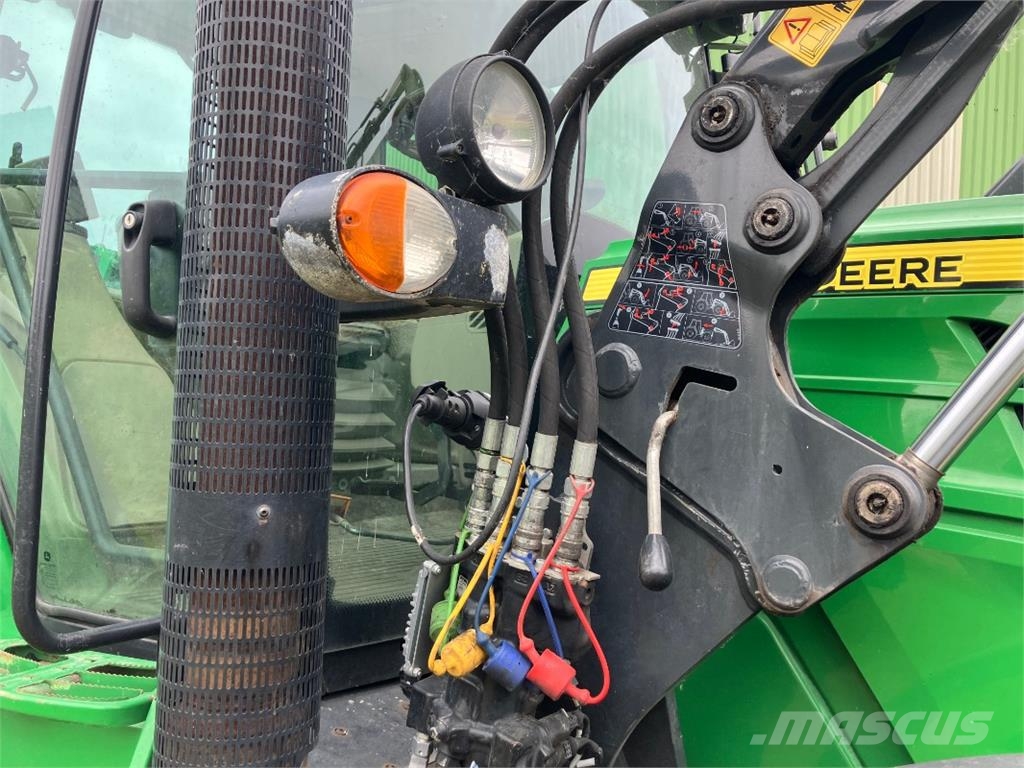 John Deere 6125R 트랙터
