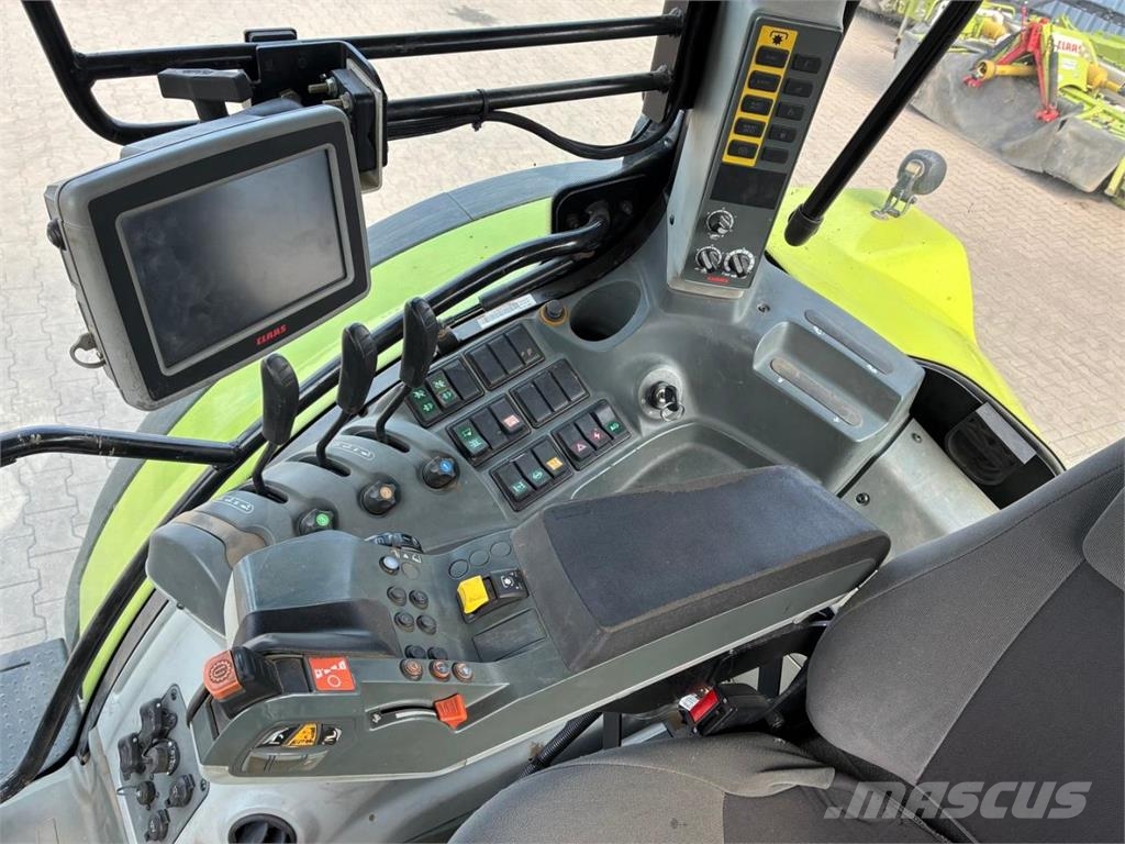 CLAAS Arion 530 Traktory