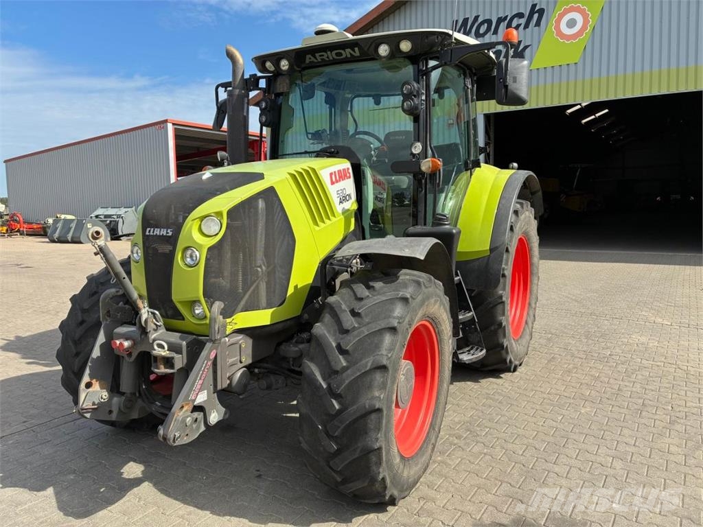 CLAAS Arion 530 Traktory