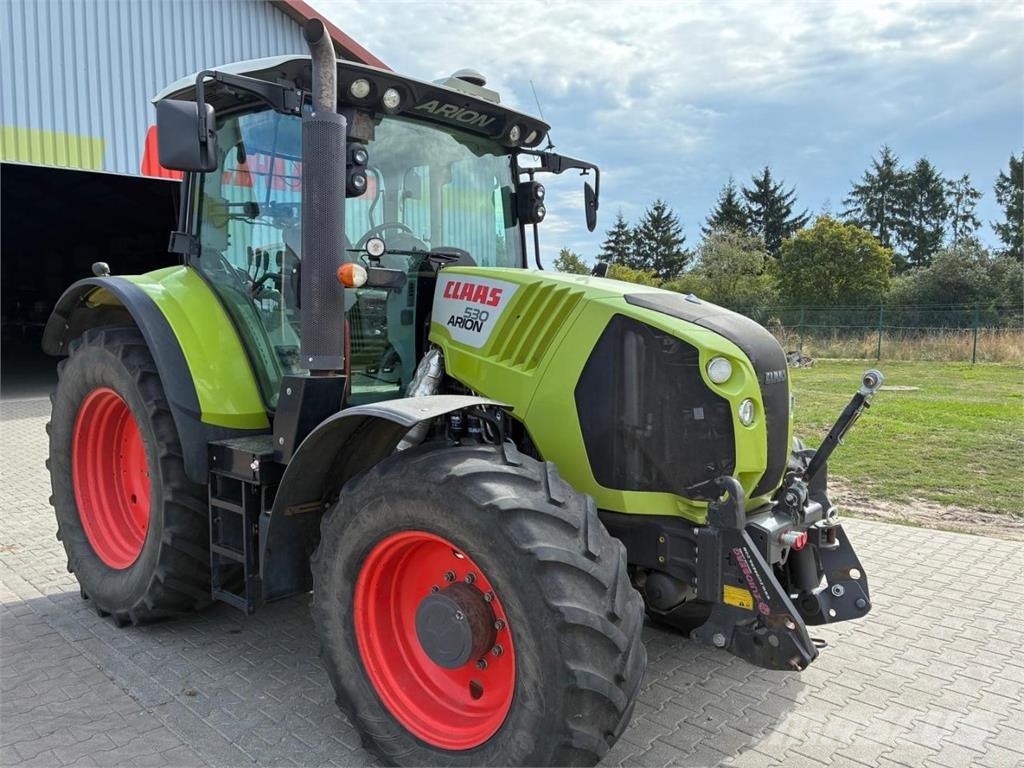 CLAAS Arion 530 Traktory