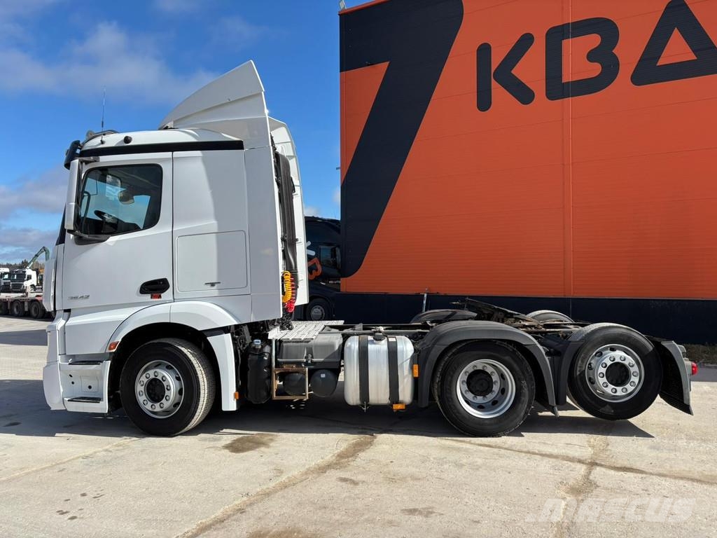 Mercedes-Benz Actros 2542 6x2 Тягачі