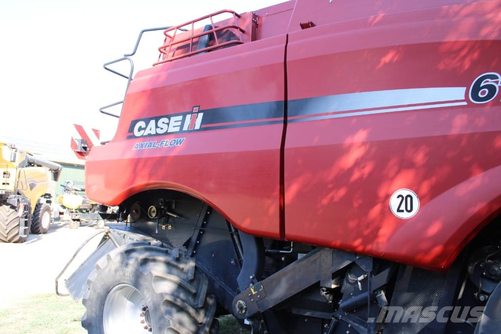 Case IH 6140 Axial-Flow Mähdrescher