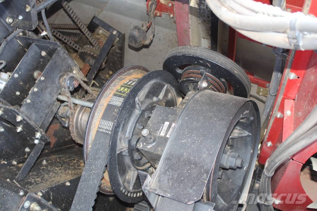 Case IH 6140 Axial-Flow Mähdrescher