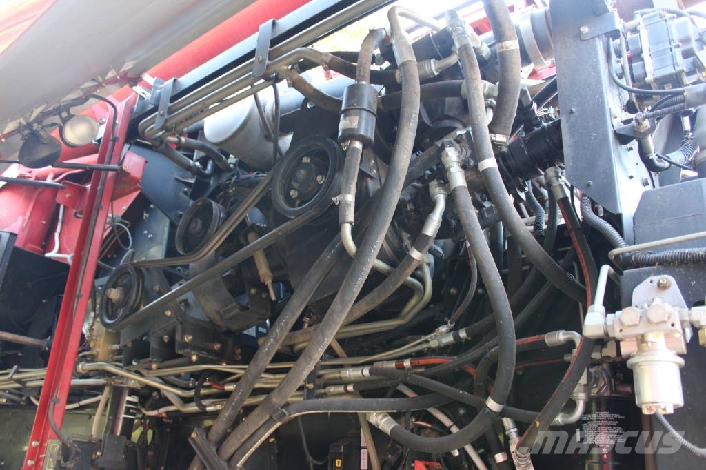 Case IH 6140 Axial-Flow Mähdrescher