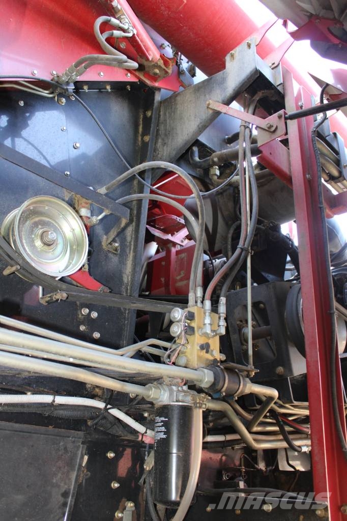 Case IH 6140 Axial-Flow Mähdrescher