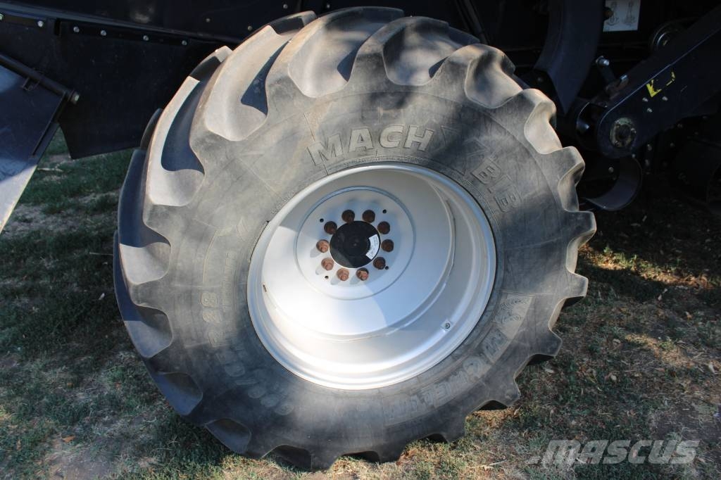 Case IH 6140 Axial-Flow Mähdrescher