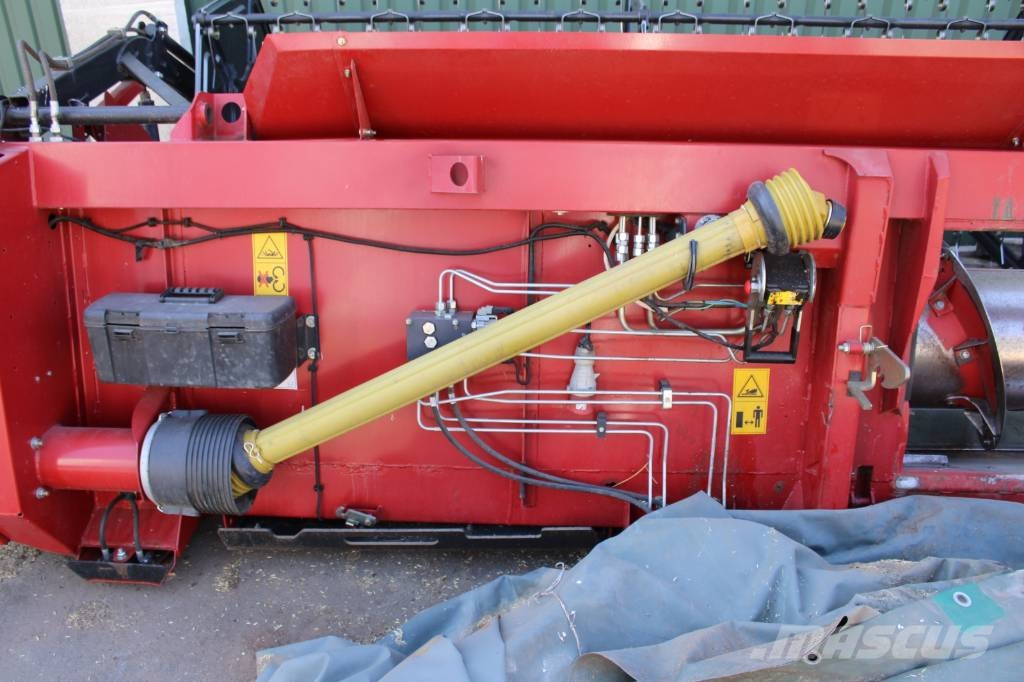 Case IH 6140 Axial-Flow Mähdrescher