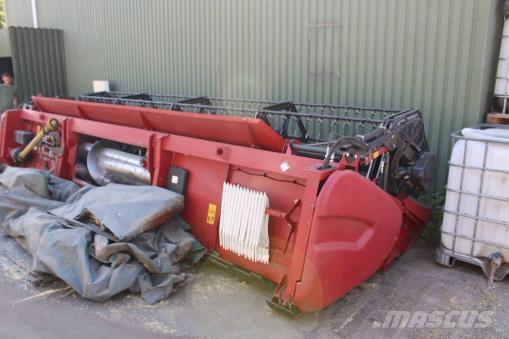 Case IH 6140 Axial-Flow Mähdrescher