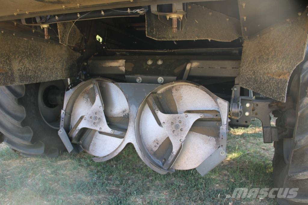 Case IH 6140 Axial-Flow Mähdrescher