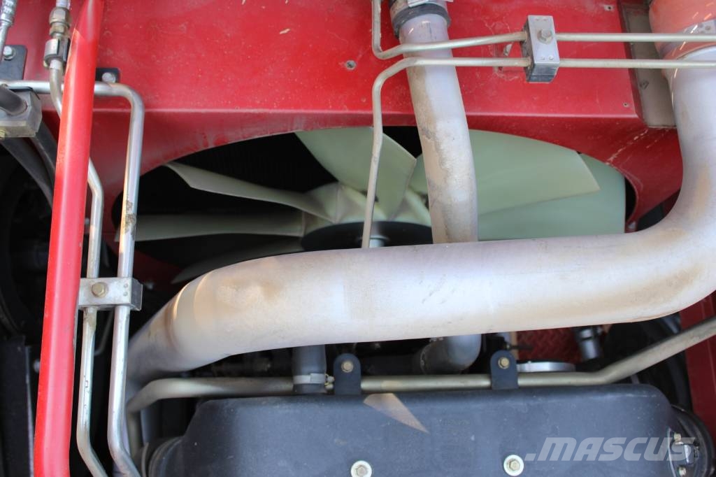 Case IH 6140 Axial-Flow Mähdrescher
