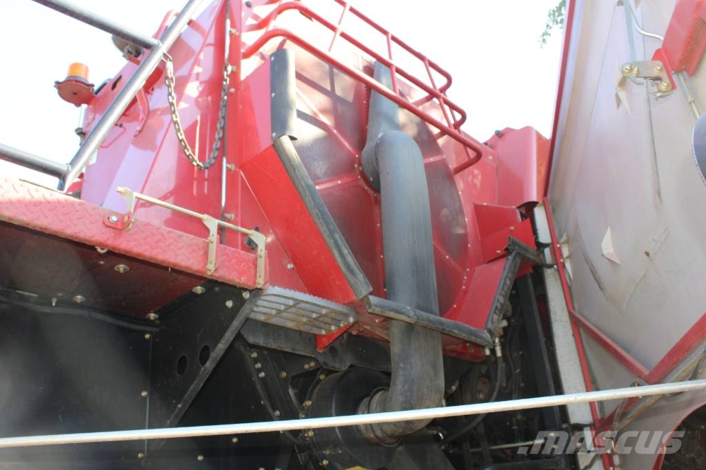 Case IH 6140 Axial-Flow Mähdrescher