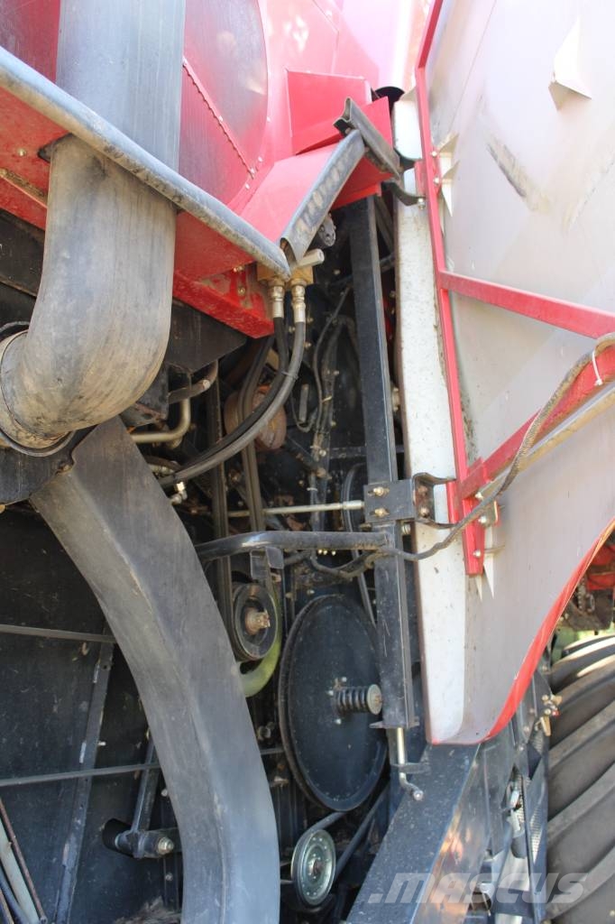 Case IH 6140 Axial-Flow Mähdrescher