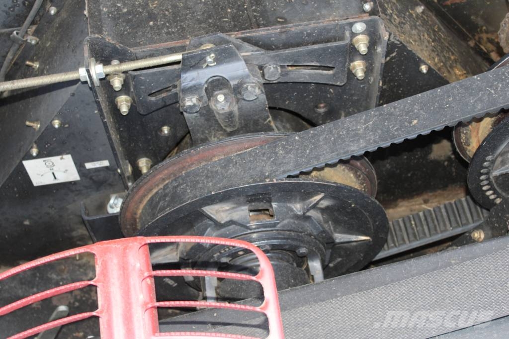 Case IH 6140 Axial-Flow Mähdrescher