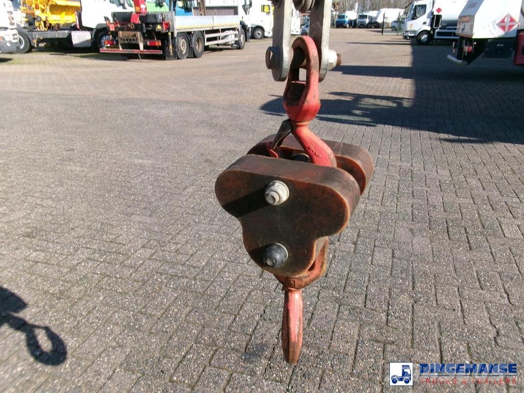 Mercedes-Benz Atego 816 4x2 Bocker AK 32/1500 SPS crane Mobiilinosturit