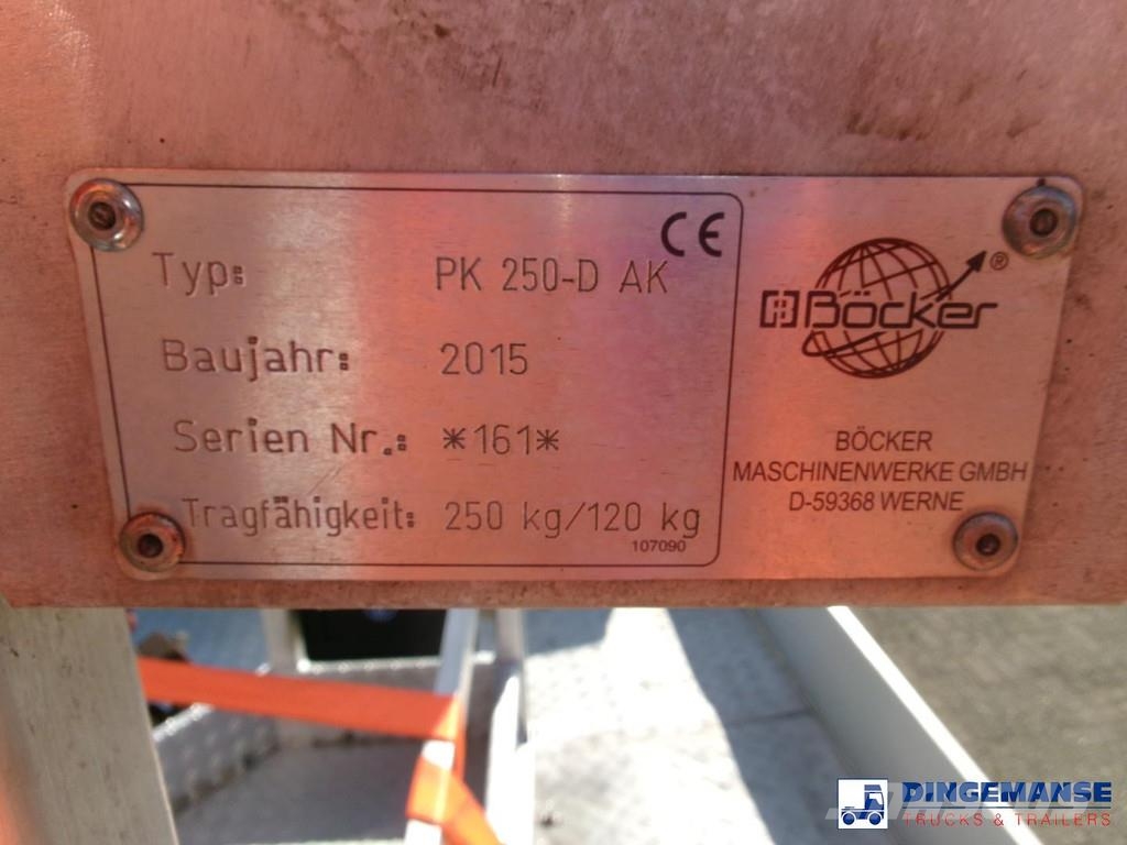 Mercedes-Benz Atego 816 4x2 Bocker AK 32/1500 SPS crane Mobiilinosturit