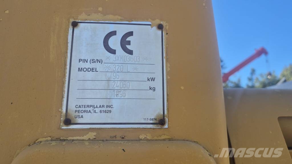 CAT 320 L Telakaivukoneet