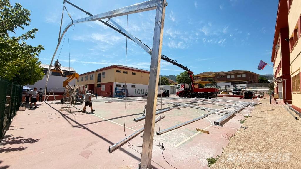 Volvo FH540 camión caja abierta Rabljeni žerjavi za vsak teren