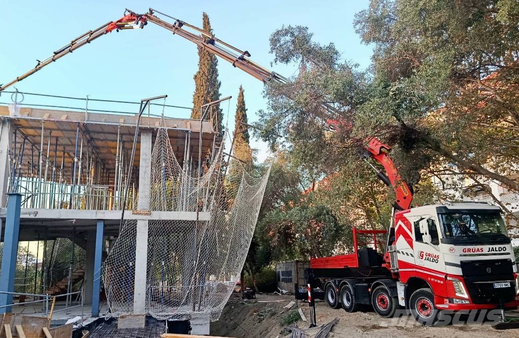Volvo FH540 camión caja abierta Rabljeni žerjavi za vsak teren