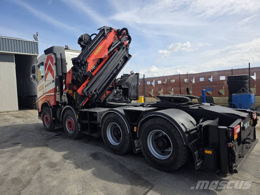 Volvo FH540 camión caja abierta Rabljeni žerjavi za vsak teren