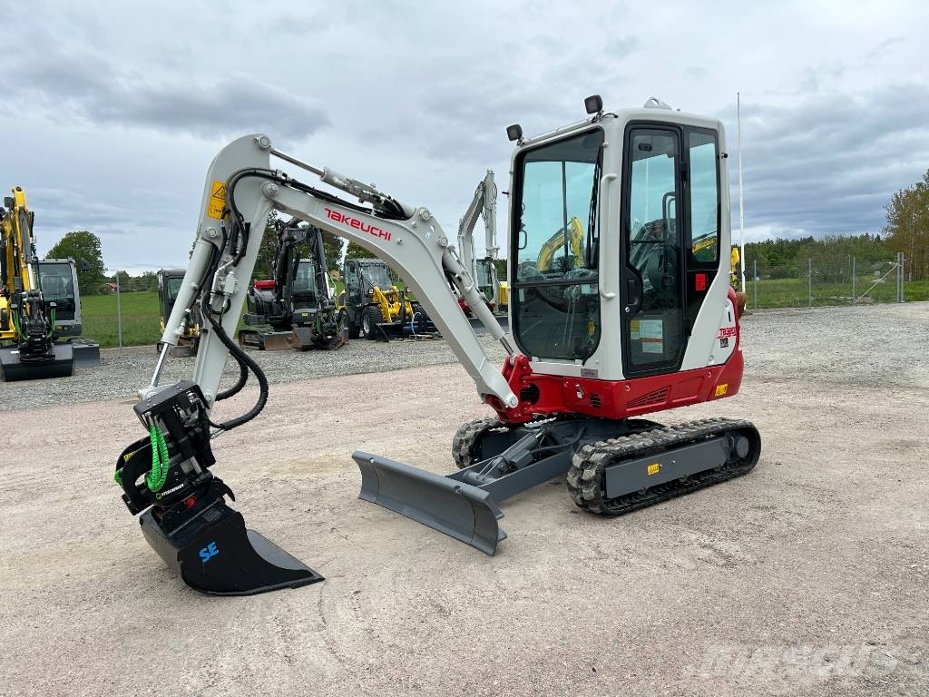 Takeuchi TB320 Miniescavadeiras < 7t (Mini escavadeiras)