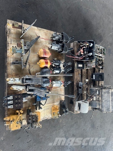 Liebherr CAB COMPLET PARTS Førerhus og Interiør
