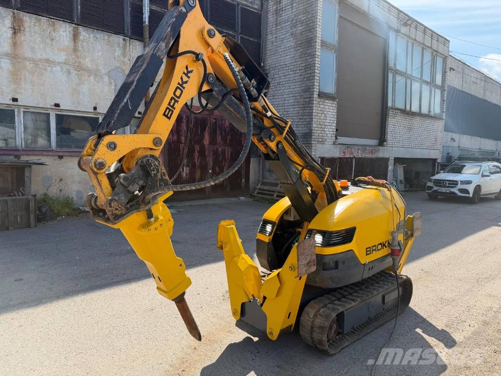 Brokk 280 Pelle de démolition