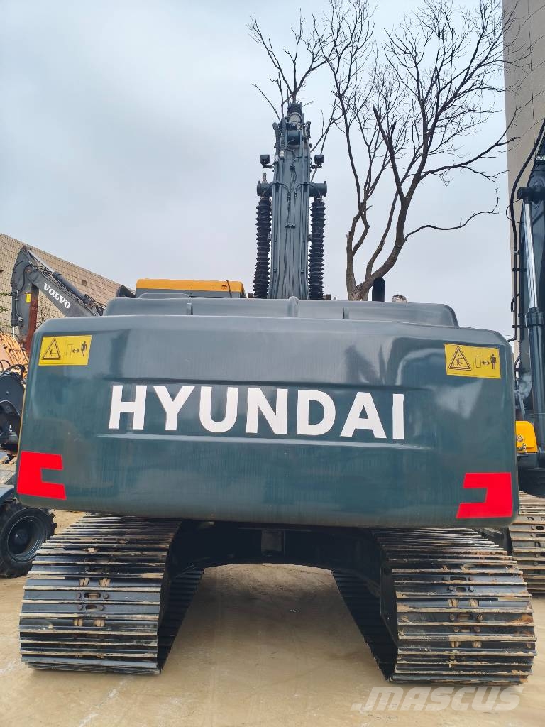 Hyundai HX220HD Raupenbagger