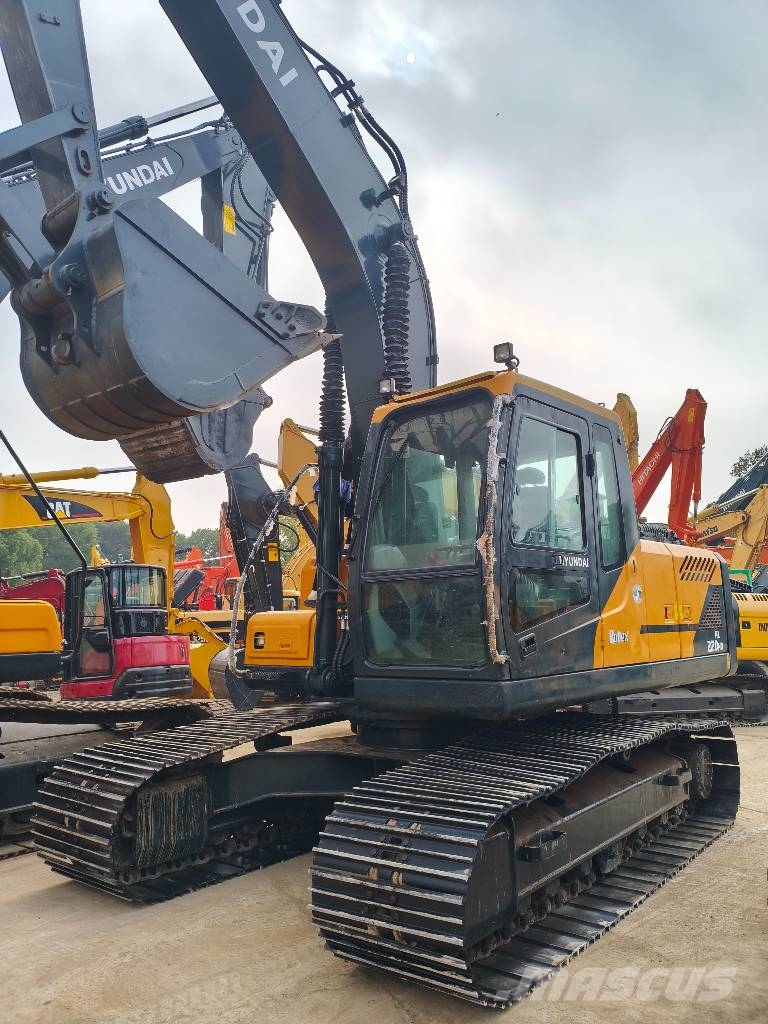 Hyundai HX220HD Raupenbagger