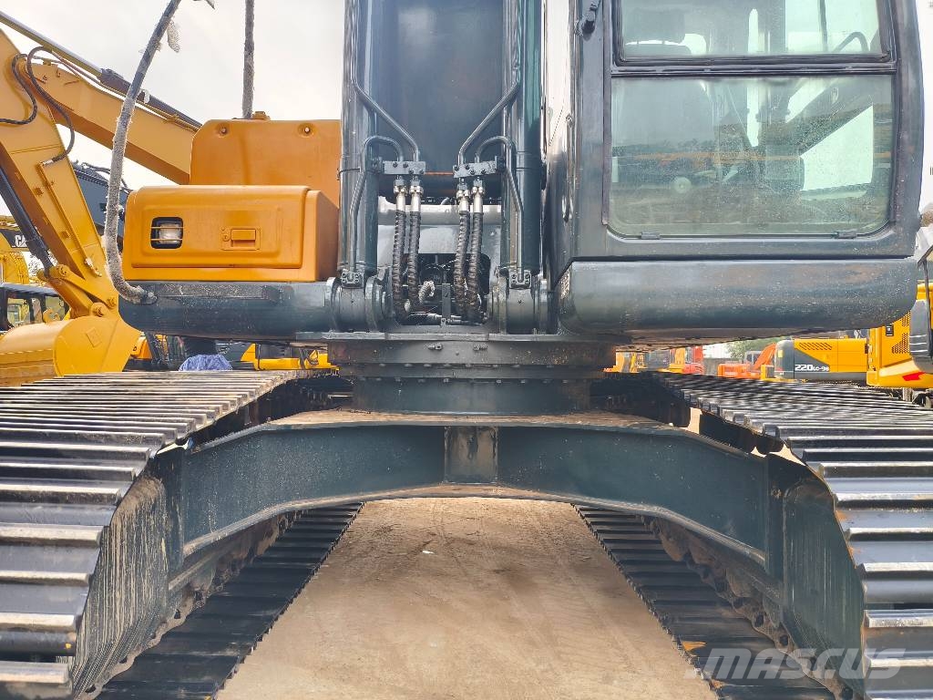 Hyundai HX220HD Raupenbagger