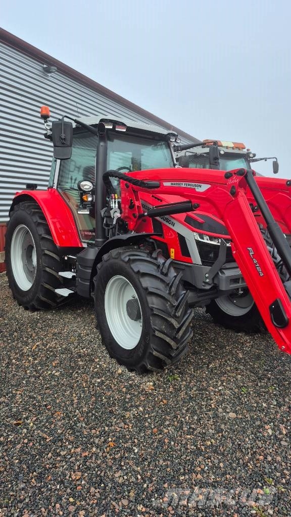 Massey Ferguson 5S.145 Tractoren