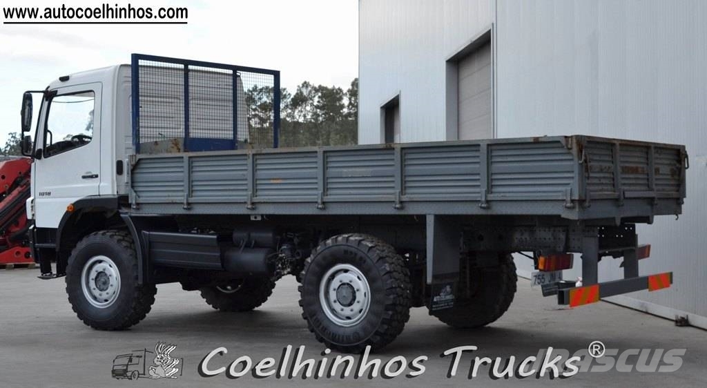 Mercedes-Benz 1018 Atego // 4x4 شاحنات مسطحة/مفصلية الجوانب
