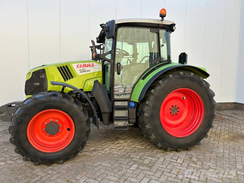 CLAAS Arion 430 CIS Tractores