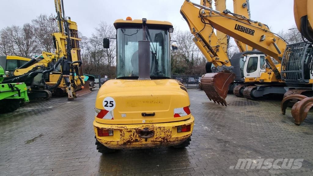 Volvo L 30 B Pro لوادر بعجل