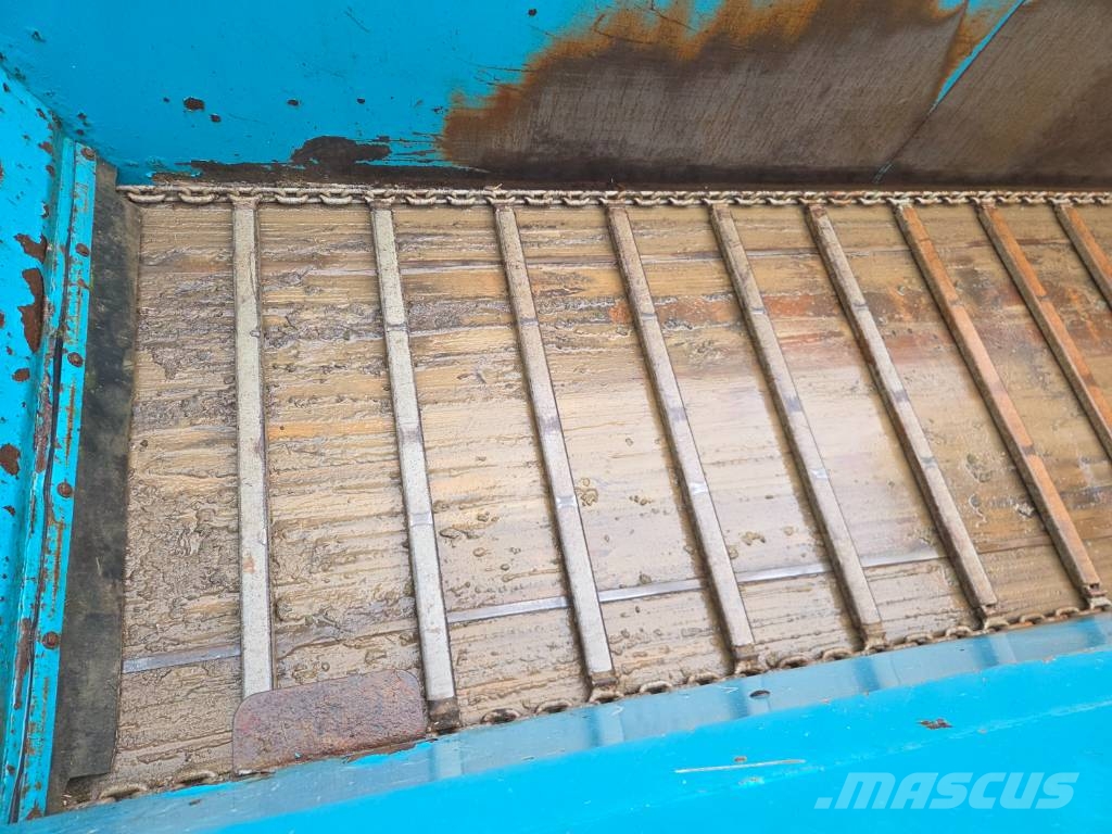Rolland Rollforce 6118 معدات توزيع السماد العضوي