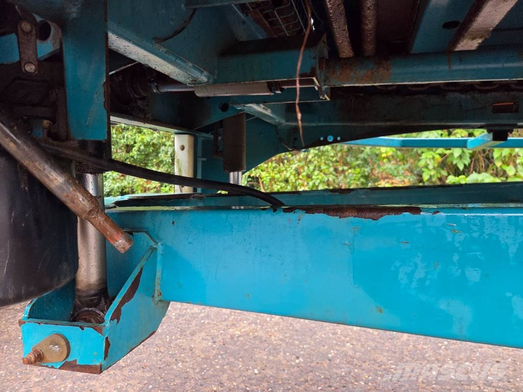 Rolland Rollforce 6118 معدات توزيع السماد العضوي