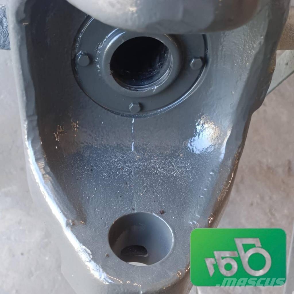 Claas Xerion 3800 Axle housing Šasija i vešenje