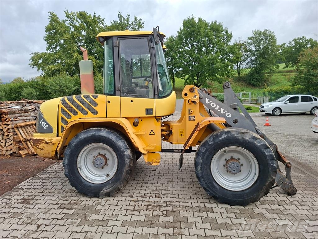 Volvo L 45 B - TP 4X4 Прочие фургоны