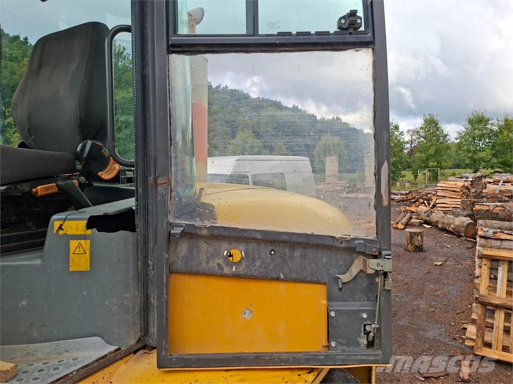 Volvo L 45 B - TP 4X4 Прочие фургоны