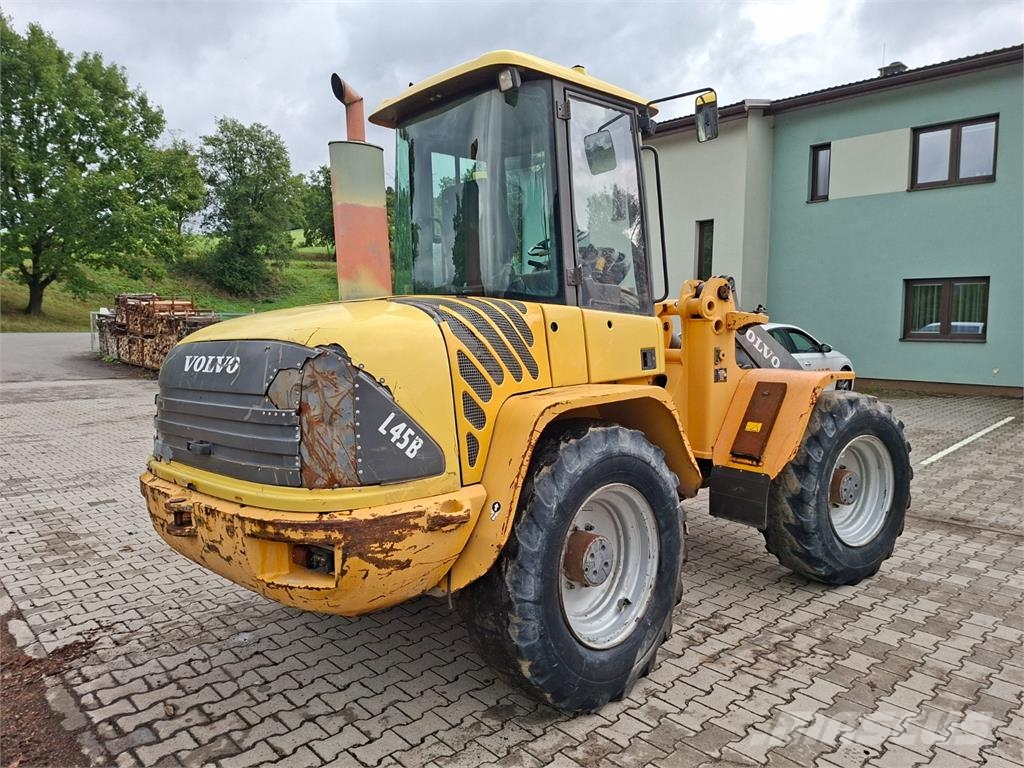 Volvo L 45 B - TP 4X4 Прочие фургоны