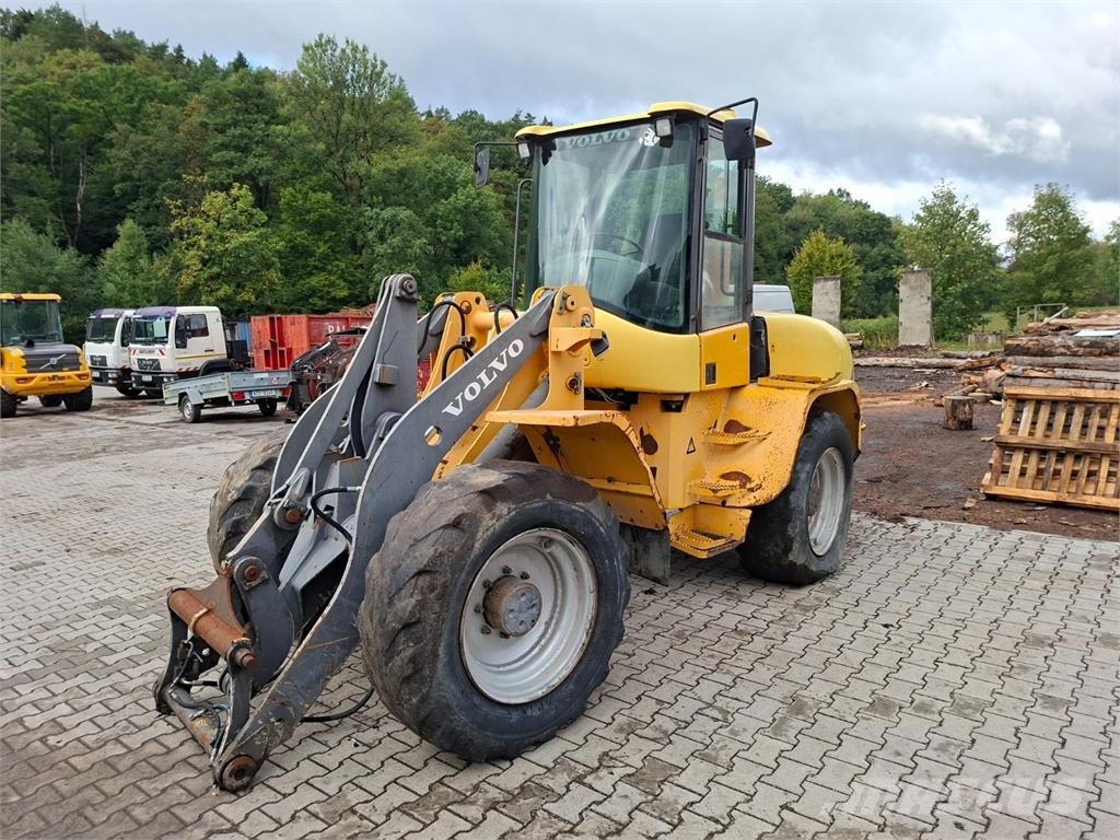 Volvo L 45 B - TP 4X4 Прочие фургоны