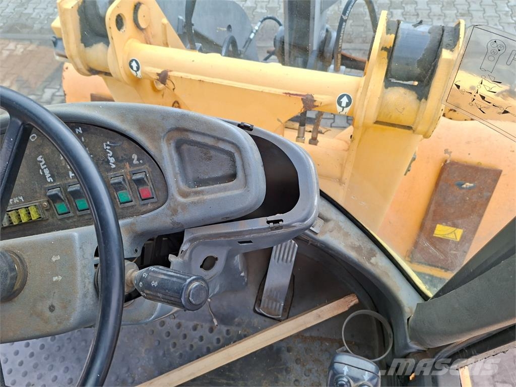 Volvo L 45 B - TP 4X4 Прочие фургоны