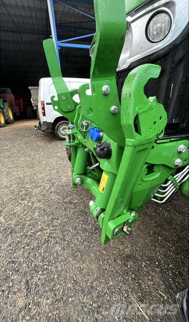 John Deere 6120 M COMMAN QUAD Traktorit