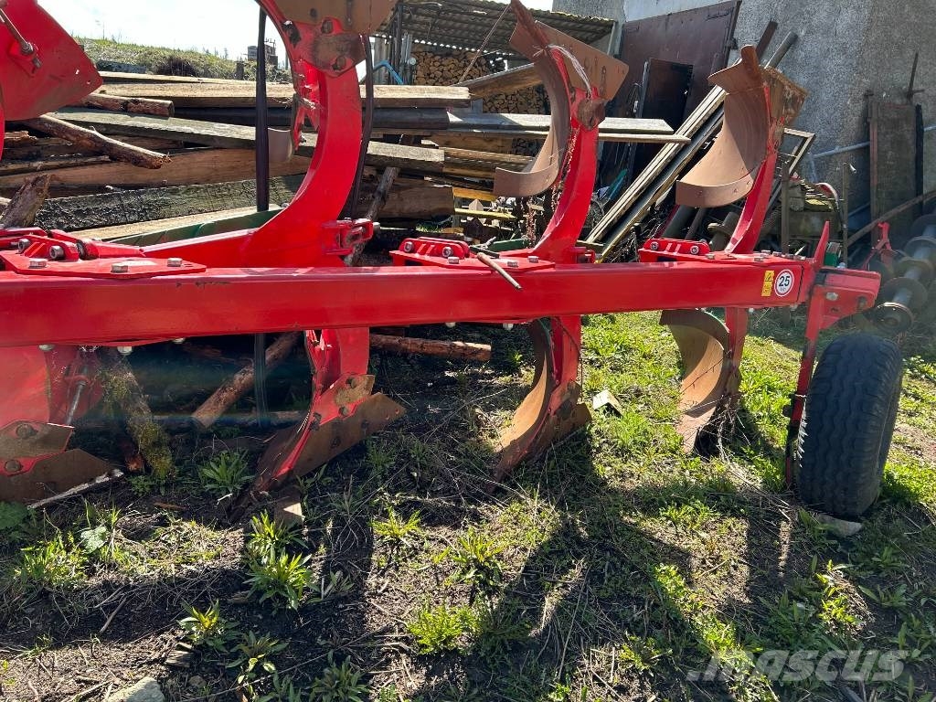 Agro-Masz PO5 Obračalni plugi