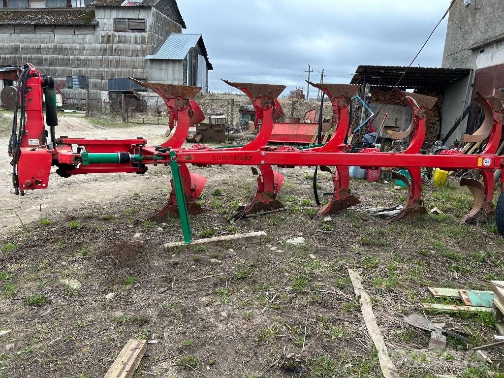 Agro-Masz PO5 Obračalni plugi