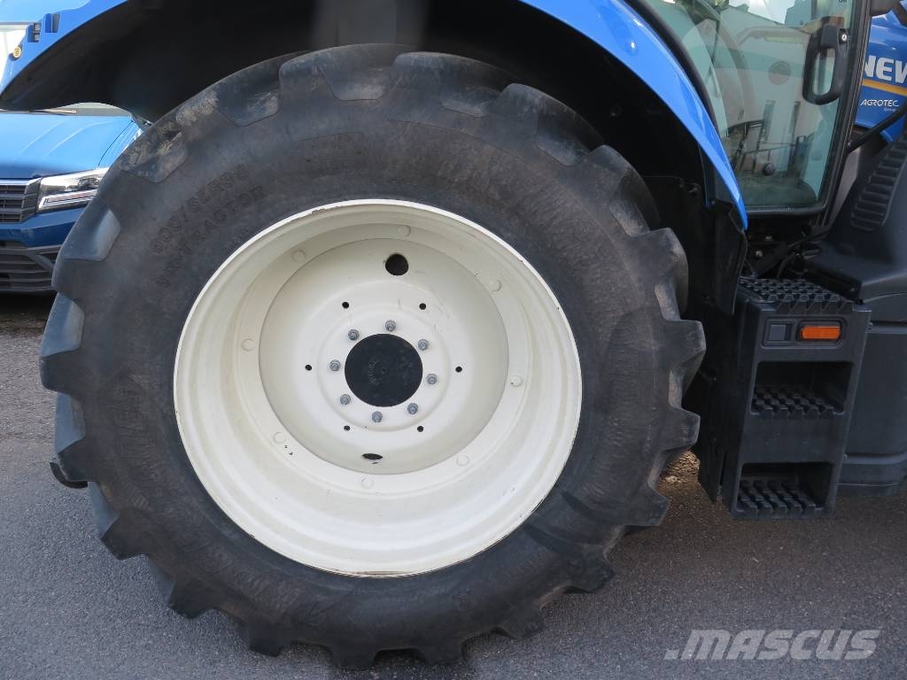New Holland T 6.180 الجرارات
