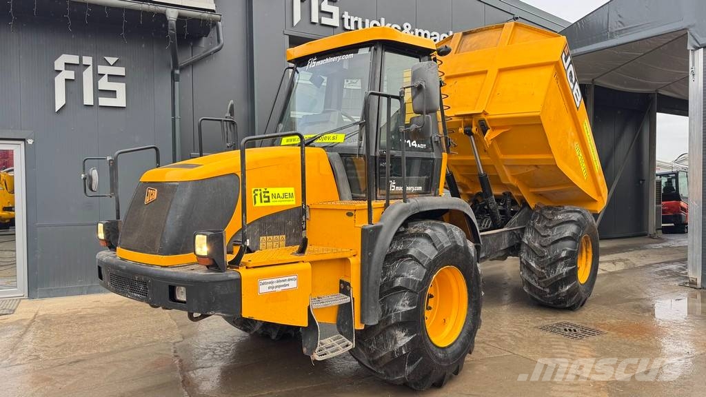 JCB 714 - NEW TYRES - 2013 YEAR - 8200 HOURS Camiones articulados
