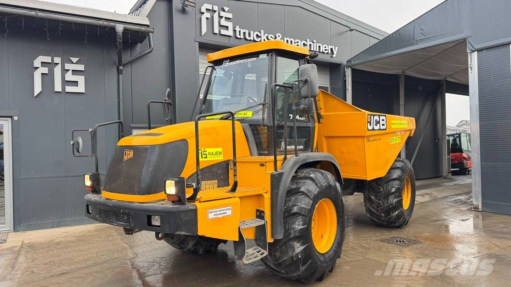 JCB 714 - NEW TYRES - 2013 YEAR - 8200 HOURS Camiones articulados