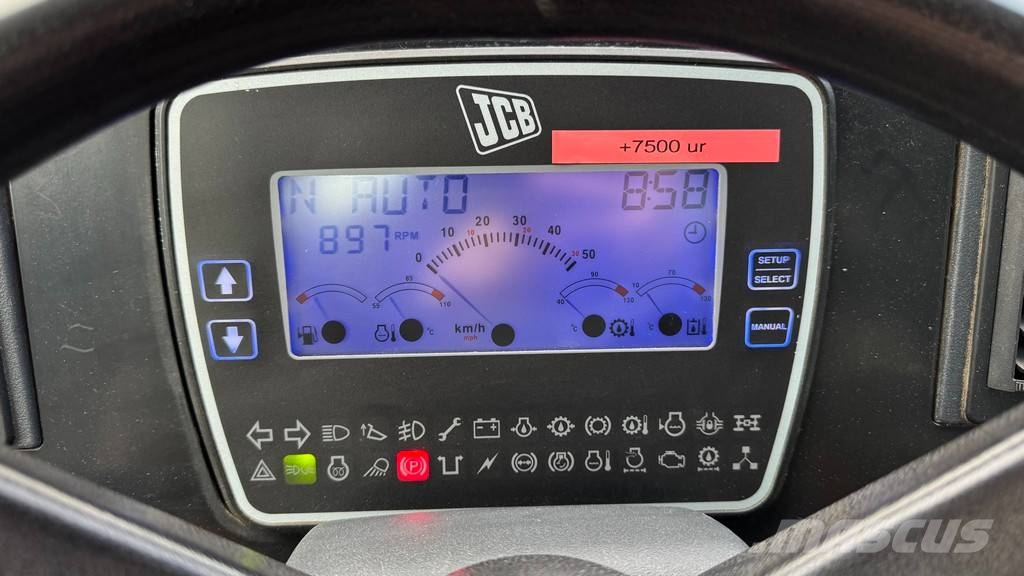 JCB 714 - NEW TYRES - 2013 YEAR - 8200 HOURS Camiones articulados