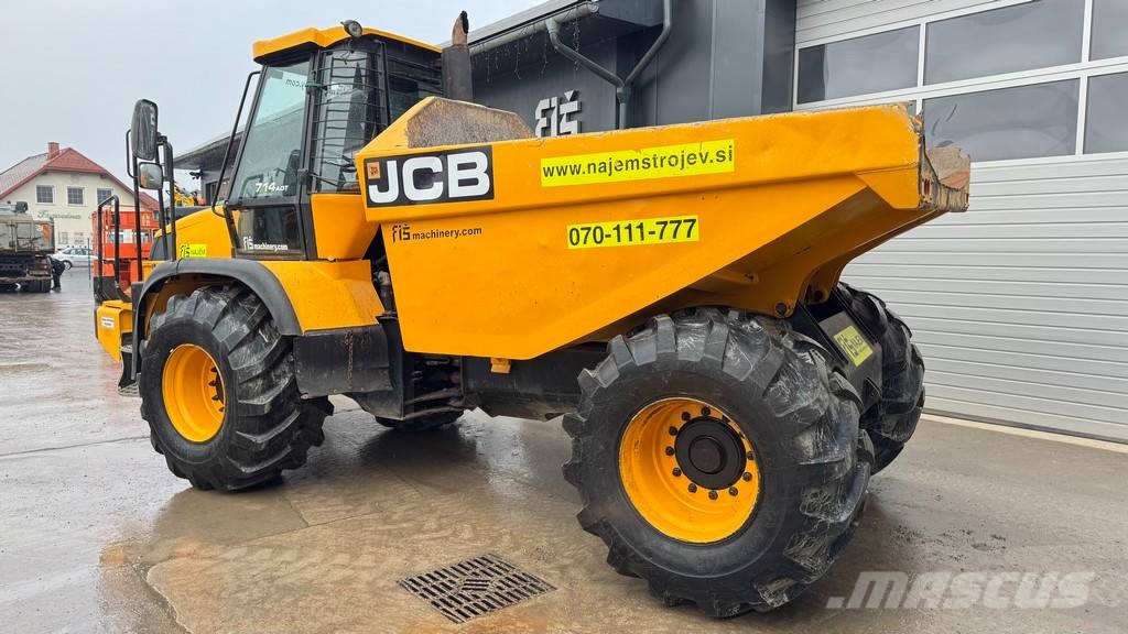JCB 714 - NEW TYRES - 2013 YEAR - 8200 HOURS Camiones articulados
