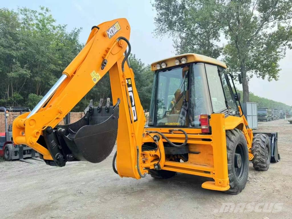 JCB 3 CX Shanghai largest supplier Ekskavatori-iekrāvēji